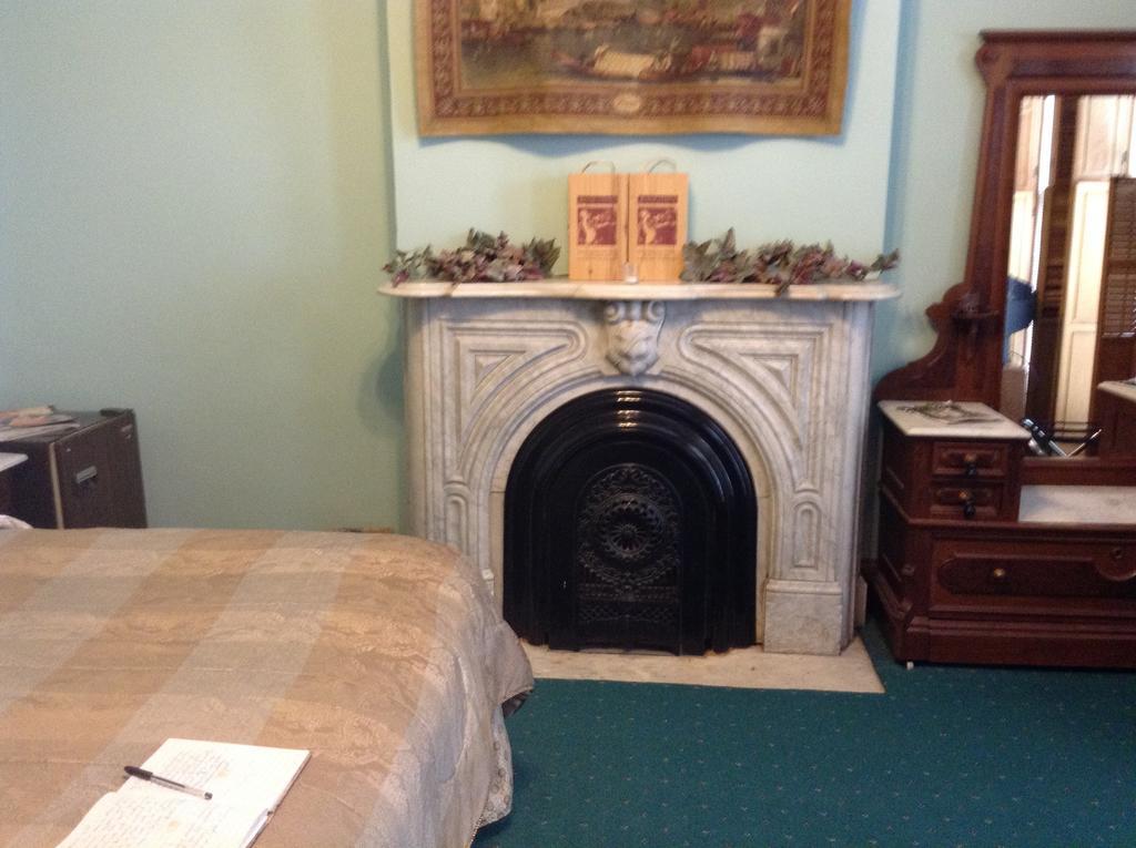 Inn Port D'Vino Dayton Room photo
